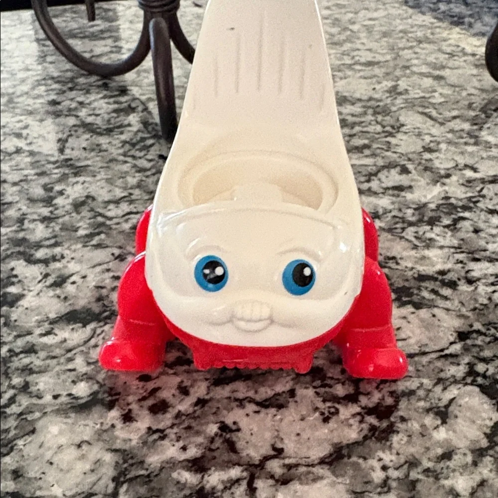 Vintage 2001 Fisher Price Little People Helicopter Red and White 94